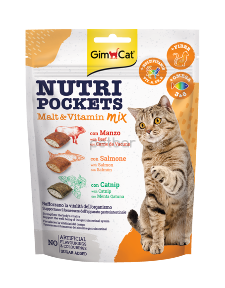 GimCat Nutri Pockets – Хрупкави джобчета „Mix от малц и витамини”, с говеждо, сьомга, котешка трева, фибри, Омега 3 & 6
